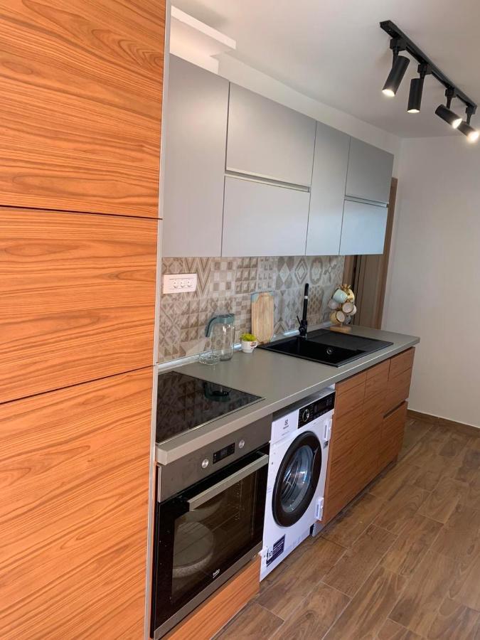 Modern In Center Apartment Zabljak  Ngoại thất bức ảnh